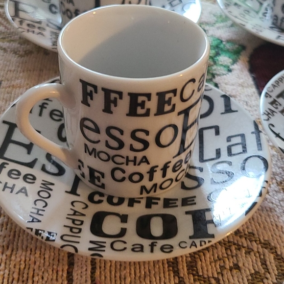 Set of Minnie cups. - Picture 2 of 4